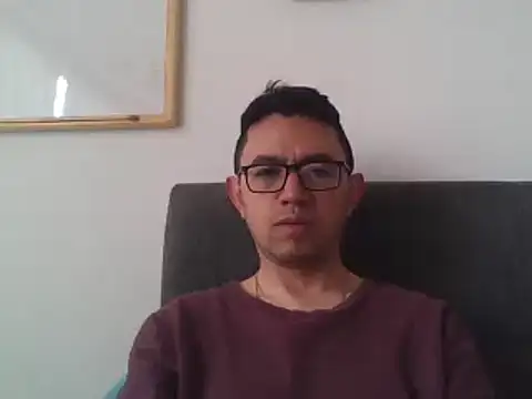 Diptongo online show from 12/30/24, 03:35