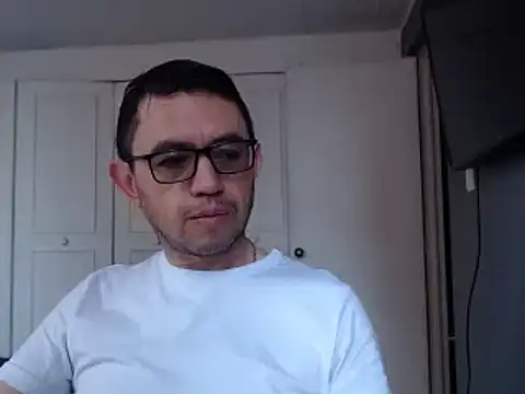 Diptongo online show from 01/03/25, 02:19