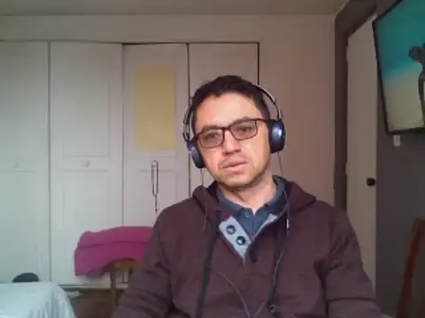 Diptongo online show from 12/02/25, 12:21