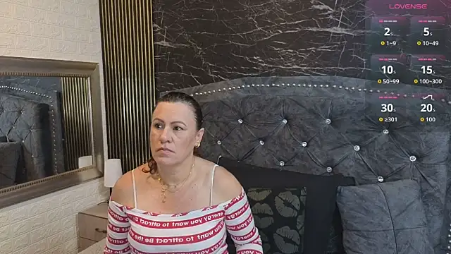 charlotte  G online show from 04/07/26, 10:37