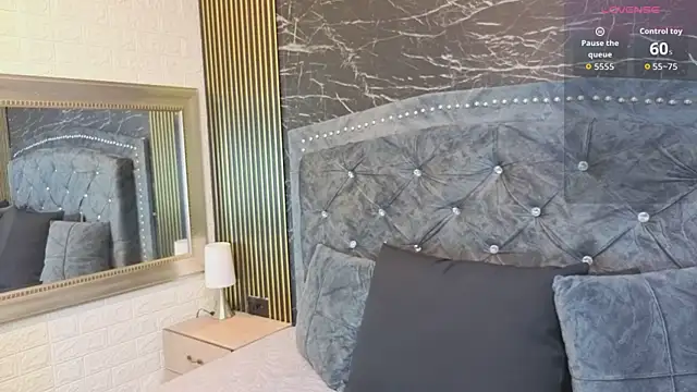 charlotte  G online show from 04/16/26, 11:00