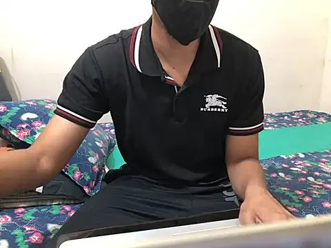 Snapshot of Zeuhorny chatting on 03/07/25, 06:54 Zeuhorny online show from 03/07/25, 06:54