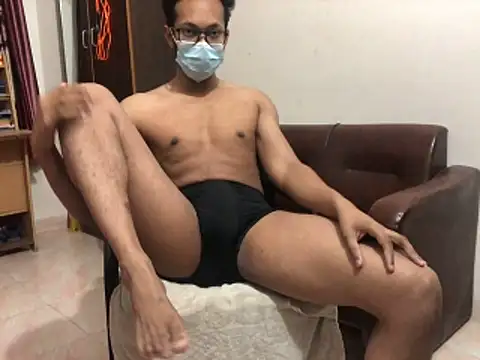 Snapshot of Zeuhorny chatting on 03/22/26, 11:52 Zeuhorny online show from 03/22/26, 11:52