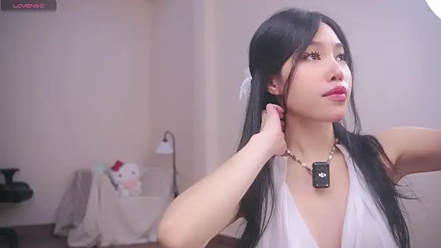 Snapshot of Miuzxc chatting on 12/14/24, 03:15 Miuzxc online show from 12/14/24, 03:15