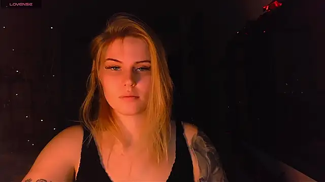 Snapshot of VoluptuousDreams chatting on 02/01/25, 03:07 VoluptuousDreams online show from 02/01/25, 03:07