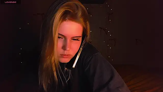 Snapshot of VoluptuousDreams chatting on 02/11/25, 03:08 VoluptuousDreams online show from 02/11/25, 03:08