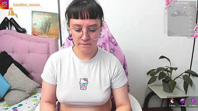 Katalina novoa online show from 05/31/26, 02:09
