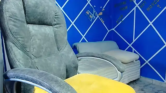 alexander megan online show from 02/18/25, 04:04