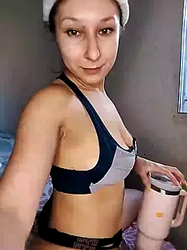 Snapshot of Marye_sony chatting on 02/27/25, 09:47 Marye sony online show from 02/27/25, 09:47