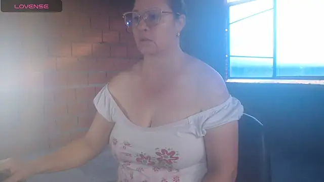 Snapshot of hairyglad69 chatting on 05/03/26, 12:11 hairyglad69 online show from 05/03/26, 12:11