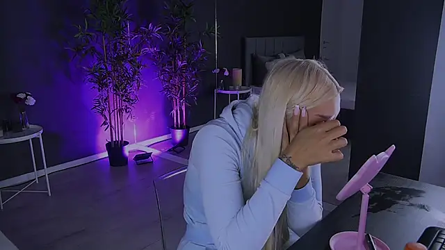 shayblonde online show from 01/27/25, 09:33