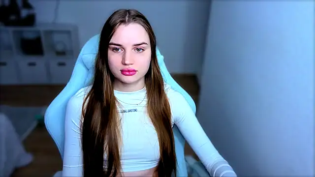 StellaLawless online show from 11/19/25, 07:58