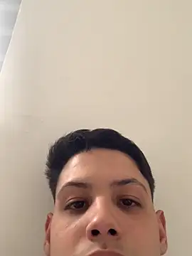 matheuszk 007 online show from 10/18/25, 05:14