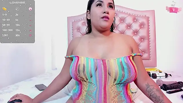 Snapshot of Katryn_Priettoo chatting on 11/27/25, 02:02 Katryn Priettoo online show from 11/27/25, 02:02