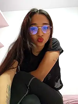 GLIANGELI online show from 02/16/25, 08:11