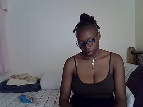 Sweet Bear online show from 03/10/25, 06:56