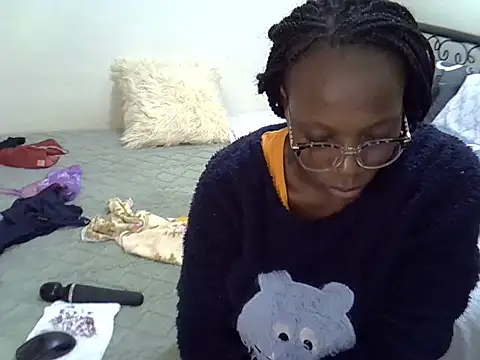 Snapshot of Sweet_Bear chatting on 05/30/26, 11:18 Sweet Bear online show from 05/30/26, 11:18