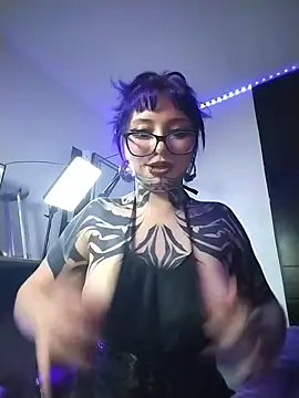 annie berry online show from 05/22/26, 05:14