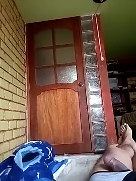 Snapshot of jhoel2024 chatting on 12/16/25, 11:59 jhoel2024 online show from 12/16/25, 11:59