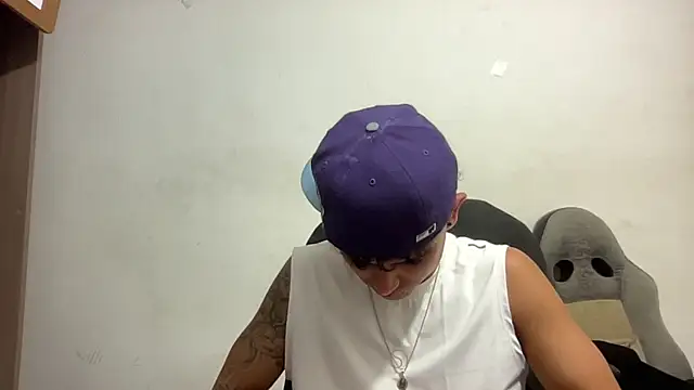 Snapshot of bob_petterson chatting on 01/07/25, 02:53 bob petterson online show from 01/07/25, 02:53