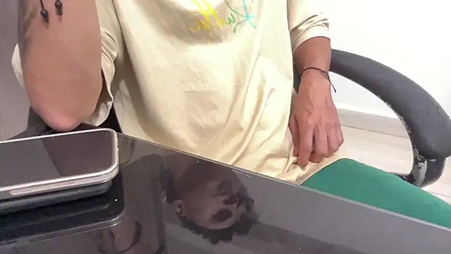 Snapshot of bob_petterson chatting on 02/02/25, 10:39 bob petterson online show from 02/02/25, 10:39