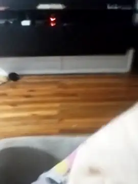 Snapshot of danielsafado222 chatting on 04/21/26, 01:42 danielsafado222 online show from 04/21/26, 01:42