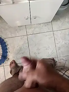 Snapshot of danielsafado222 chatting on 04/21/26, 06:12 danielsafado222 online show from 04/21/26, 06:12