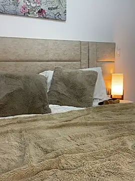 valecruz903 online show from 02/09/25, 02:06