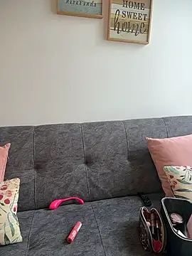 valecruz903 online show from 10/30/25, 04:30