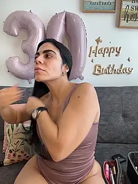 valecruz903 online show from 11/07/25, 04:51