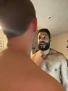 Snapshot of TheOnlyTwinTowers chatting on 03/04/26, 05:57 TheOnlyTwinTowers online show from 03/04/26, 05:57