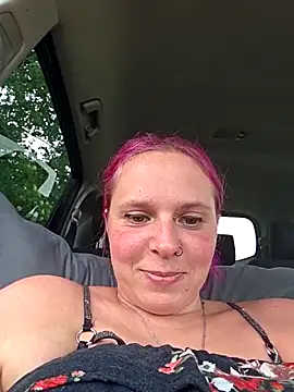 Snapshot of Sexysanny900 chatting on 06/17/26, 01:56 Sexysanny900 online show from 06/17/26, 01:56