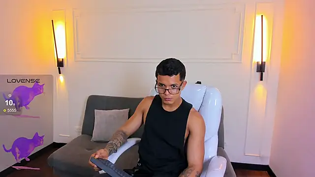 Paradise boy s online show from 03/16/26, 06:23