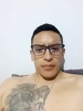 edison95505 online show from 04/17/26, 02:36