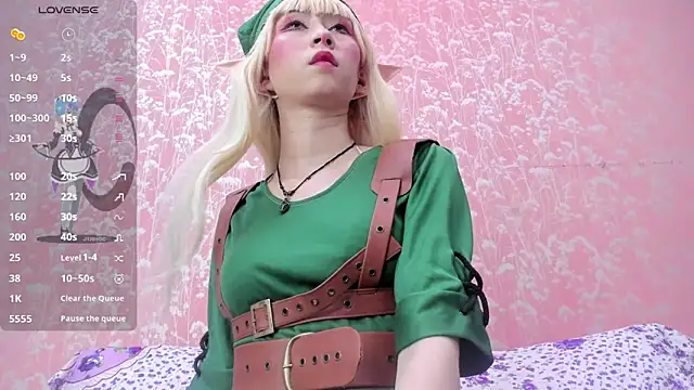 NEZUKO MITSURI online show from 05/11/26, 05:43