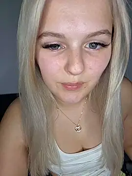 Snapshot of Allylove03 chatting on 02/27/26, 05:57 Allylove03 online show from 02/27/26, 05:57