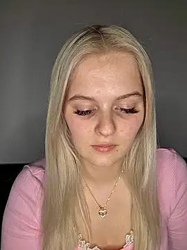 Snapshot of Allylove03 chatting on 03/01/26, 11:07 Allylove03 online show from 03/01/26, 11:07