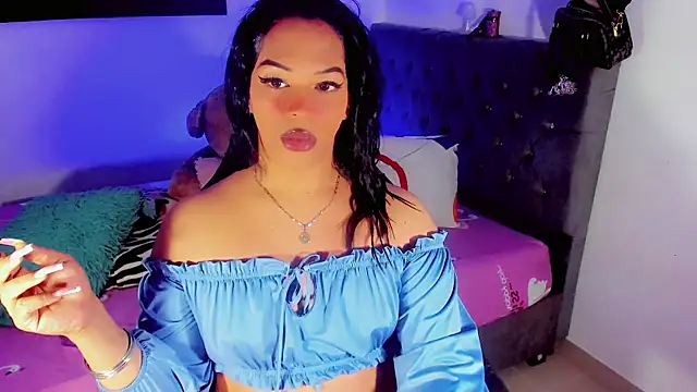 Zakura hot1 online show from 11/25/25, 12:43