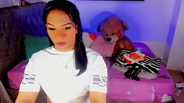 Zakura hot1 online show from 12/17/25, 09:37