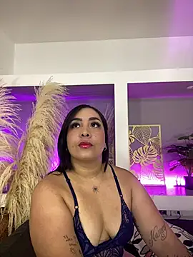 Snapshot of Sheeryl__ chatting on 05/12/26, 05:15 Sheeryl online show from 05/12/26, 05:15