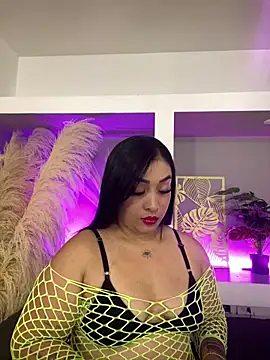 Snapshot of Sheeryl__ chatting on 05/15/26, 05:14 Sheeryl online show from 05/15/26, 05:14