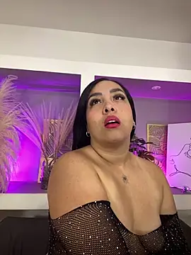 Snapshot of Sheeryl__ chatting on 06/12/26, 05:28 Sheeryl online show from 06/12/26, 05:28