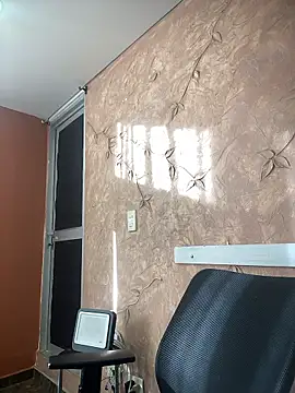 Miabonnett  online show from 01/07/26, 12:29