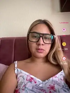 Miabonnett  online show from 05/06/26, 11:59