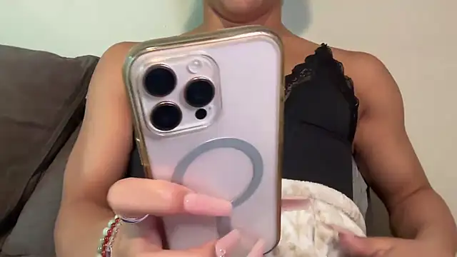 Snapshot of tsjaden777 chatting on 10/20/25, 05:57 tsjaden777 online show from 10/20/25, 05:57