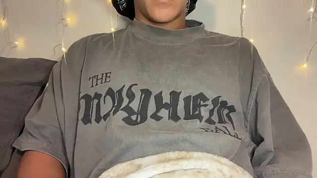 Snapshot of tsjaden777 chatting on 03/17/26, 02:20 tsjaden777 online show from 03/17/26, 02:20