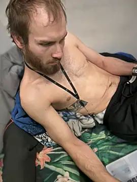 Snapshot of pervy_devil chatting on 12/13/24, 02:05 pervy devil online show from 12/13/24, 02:05