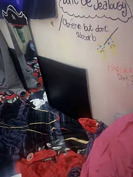 Snapshot of pervy_devil chatting on 01/20/25, 12:25 pervy devil online show from 01/20/25, 12:25