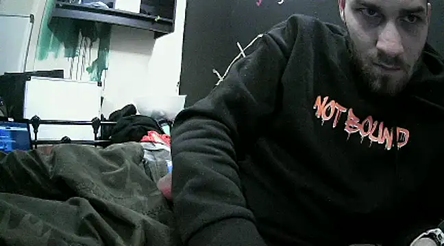 Snapshot of pervy_devil chatting on 02/10/25, 08:31 pervy devil online show from 02/10/25, 08:31