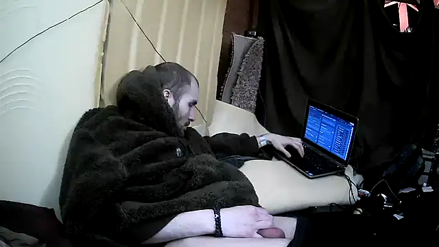 Snapshot of pervy_devil chatting on 03/01/25, 12:12 pervy devil online show from 03/01/25, 12:12